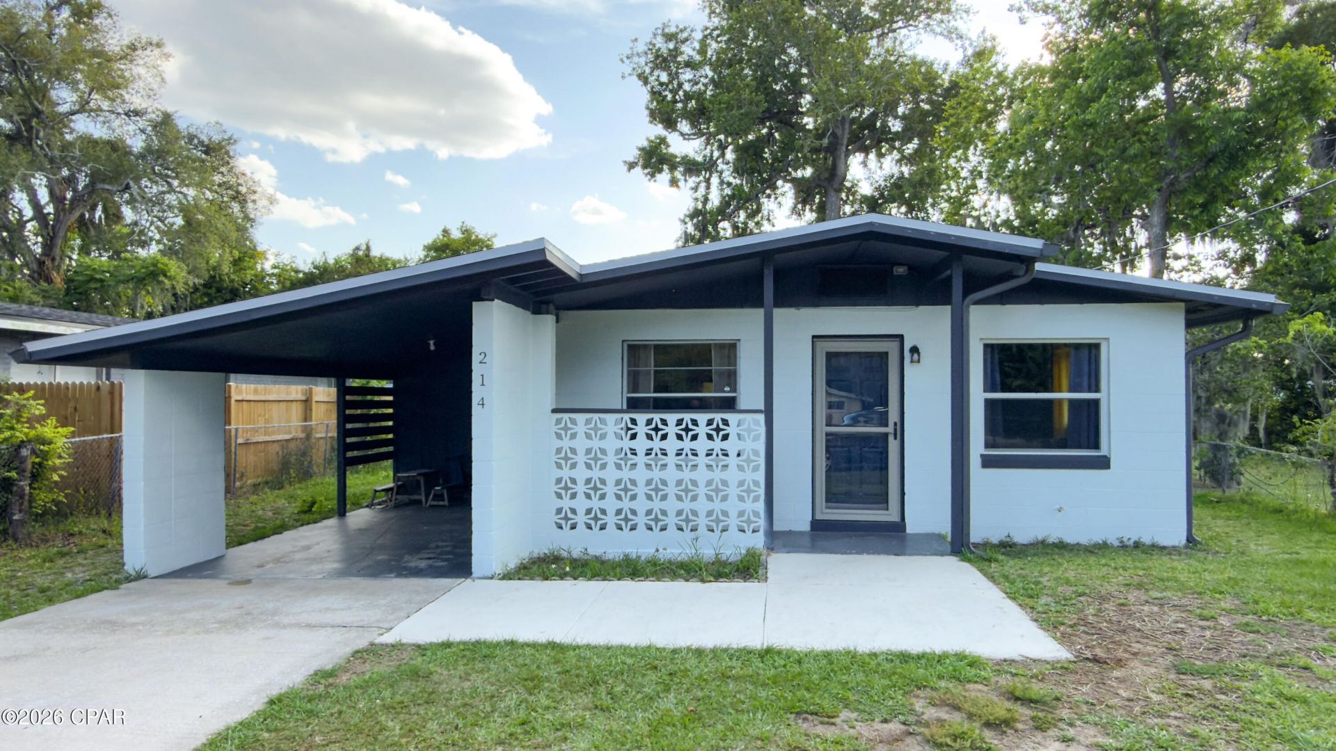 214 Graham Street, Daytona Beach, FL 32114 Main Photo