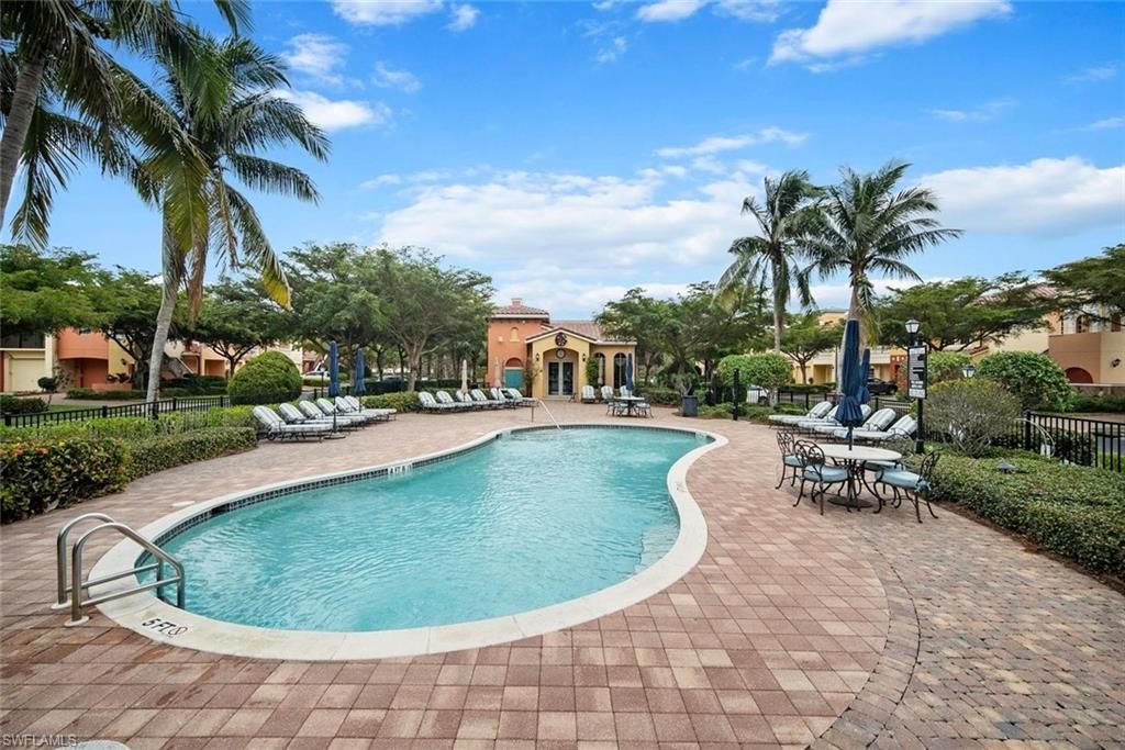 8641 Piazza Del Lago Cir, Unit 201, Estero, FL 33928 Photo