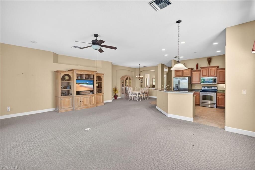 21218 Velino Ln, Estero, FL 33928 Photo