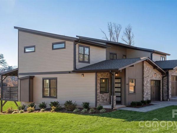514 Sunset Villas Lane, Asheville, NC 28804