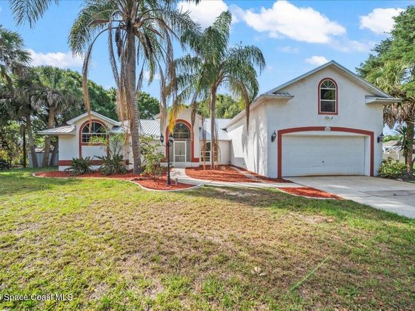 986 Nixon Circle NE , Palm Bay, FL 32907