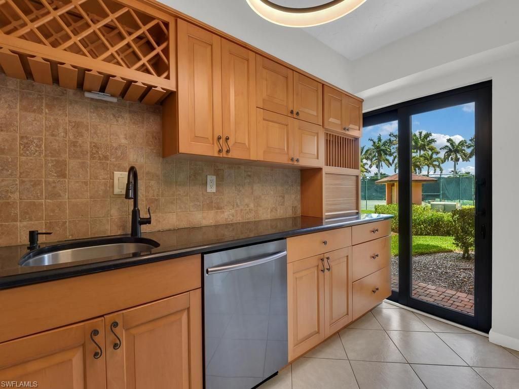 1512 Mainsail Dr, Unit 10, Naples, FL 34114 Photo