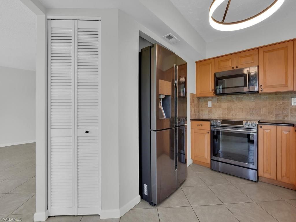 1512 Mainsail Dr, Unit 10, Naples, FL 34114 Photo