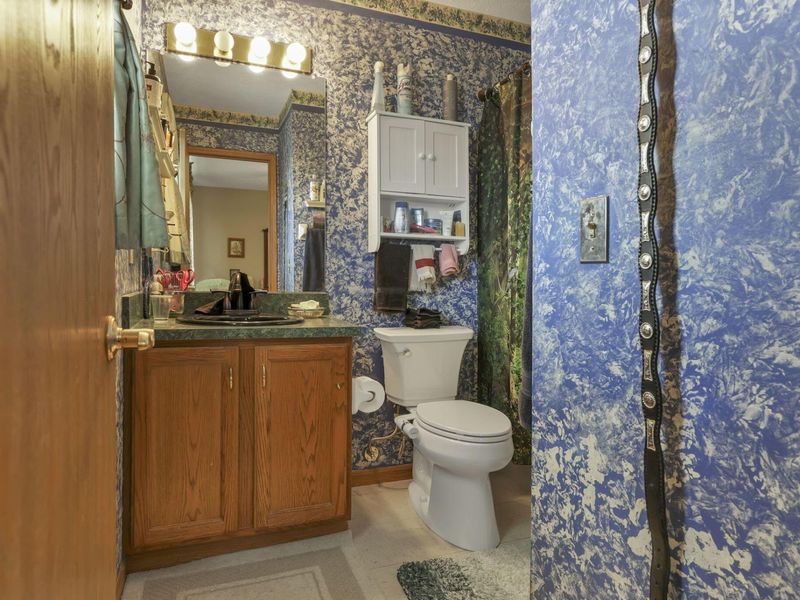 908 Larkfield Drive, Columbus, OH 43085 Photo 35