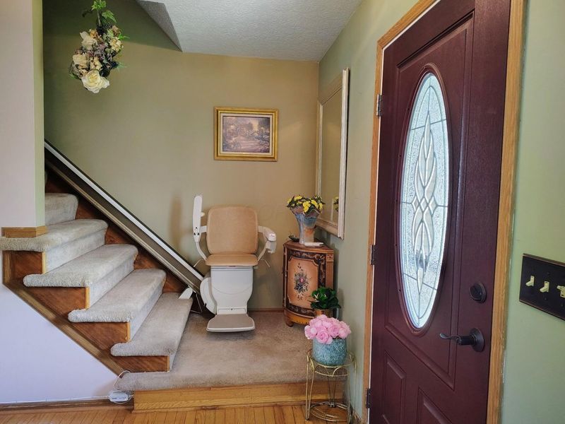 908 Larkfield Drive, Columbus, OH 43085 Photo 8