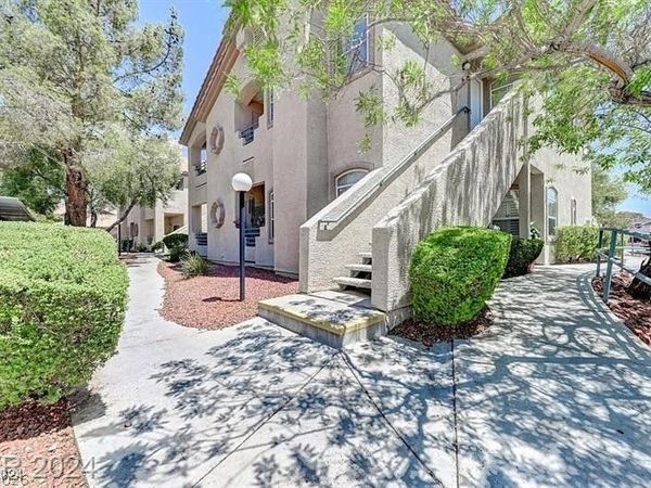 5415 W Harmon Avenue , Unit 2055, Las Vegas, NV 89103