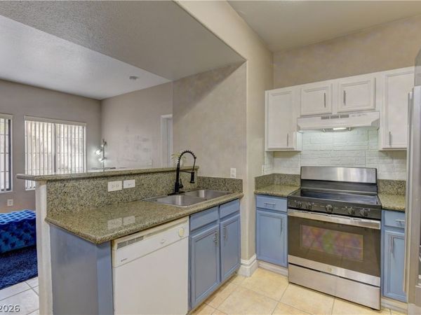 2131 Hussium Hills Street , Unit 106, Las Vegas, NV 89108
