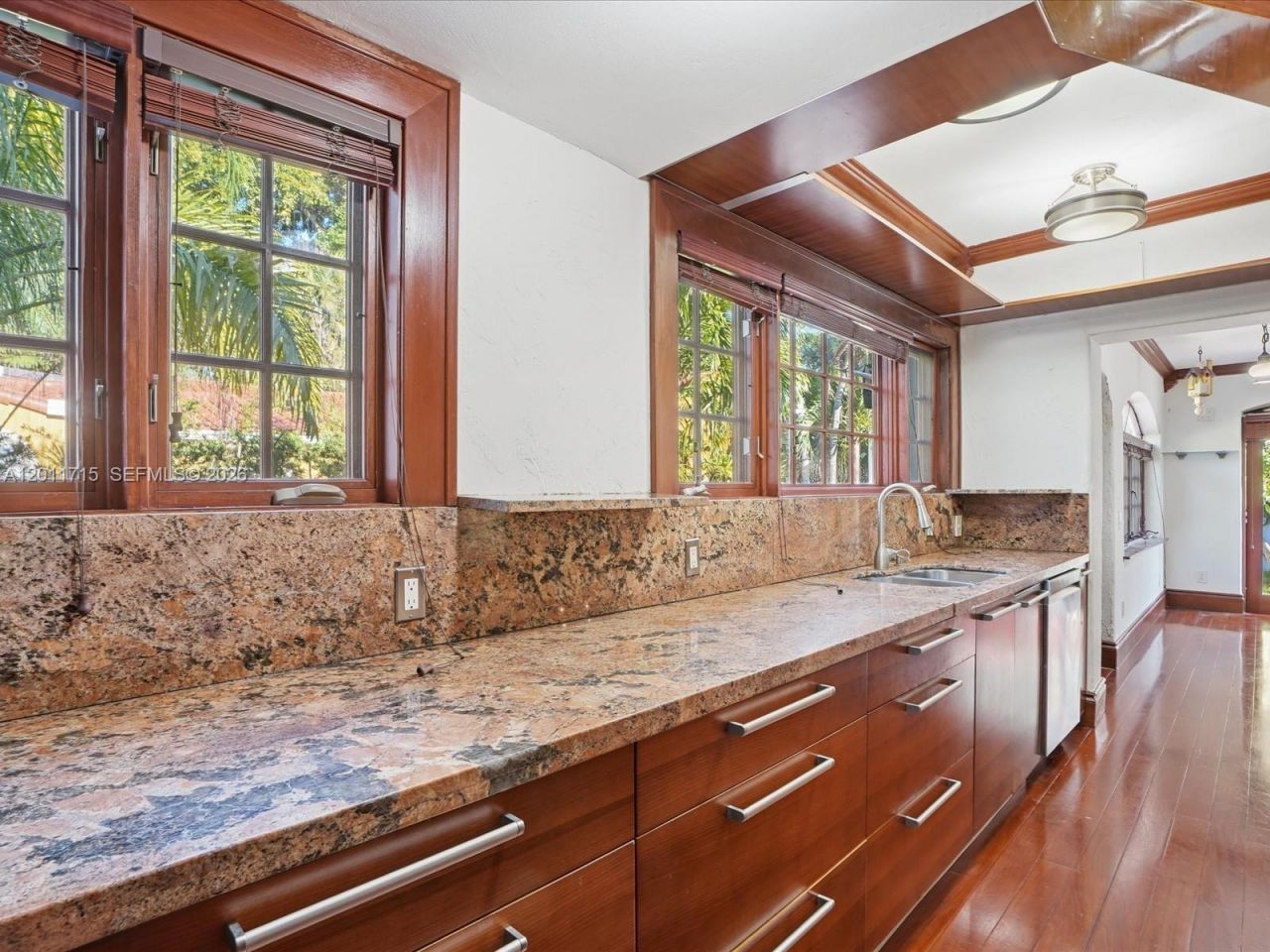 1137 Asturia Ave, Coral Gables, FL 33134 Photo