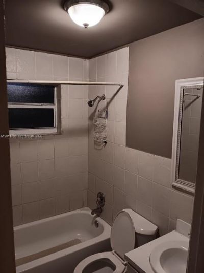 650 NW 28th St, Miami, FL 33127 Photo
