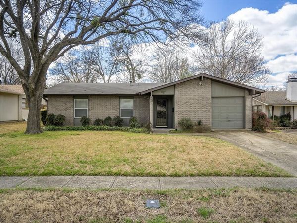 917 Warren Way, Richardson, TX 75080