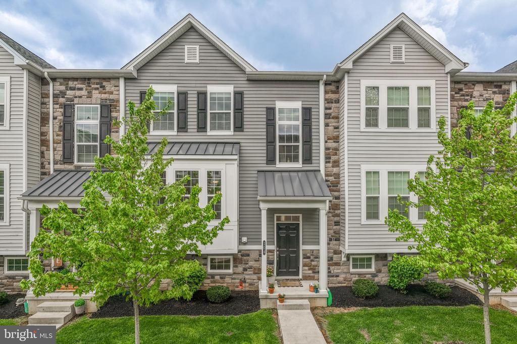 104 HARTZELS LANE, CHALFONT, PA 18914