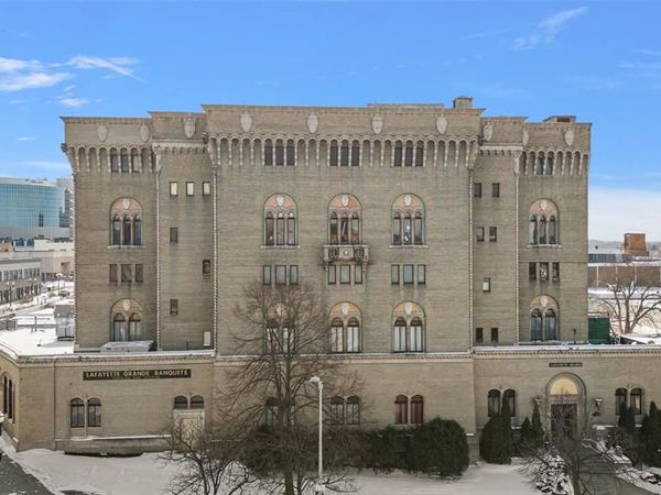 1 Lafayette Street, Pontiac, MI 48342