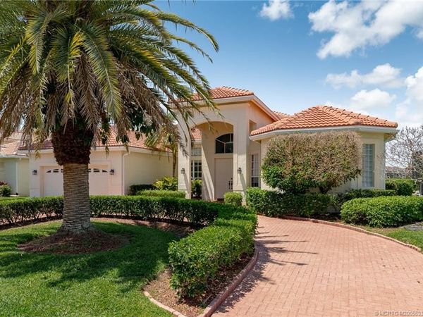 2216 SE Stonehaven Road, Port St Lucie, FL 34952