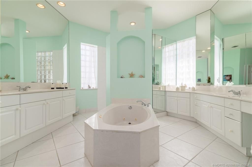 2216 SE Stonehaven Road, Port Saint Lucie, FL 34952 Photo