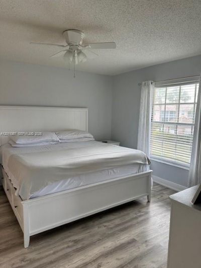 575 Augusta Boulevard , Unit 8, Naples, FL 34113 Photo