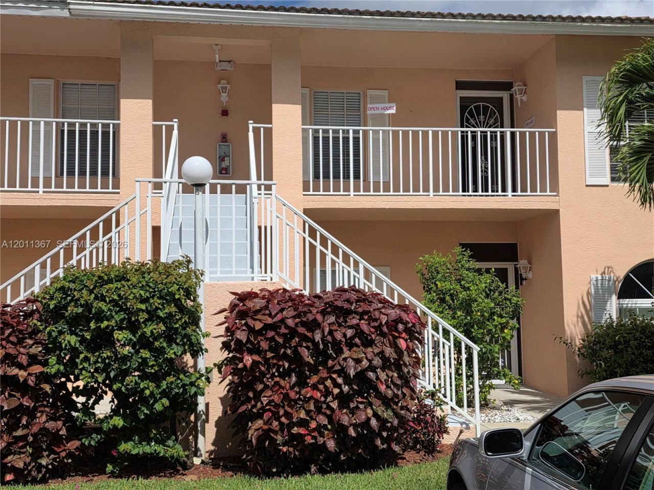 575 Augusta Boulevard , Unit 8, Naples, FL 34113 Photo