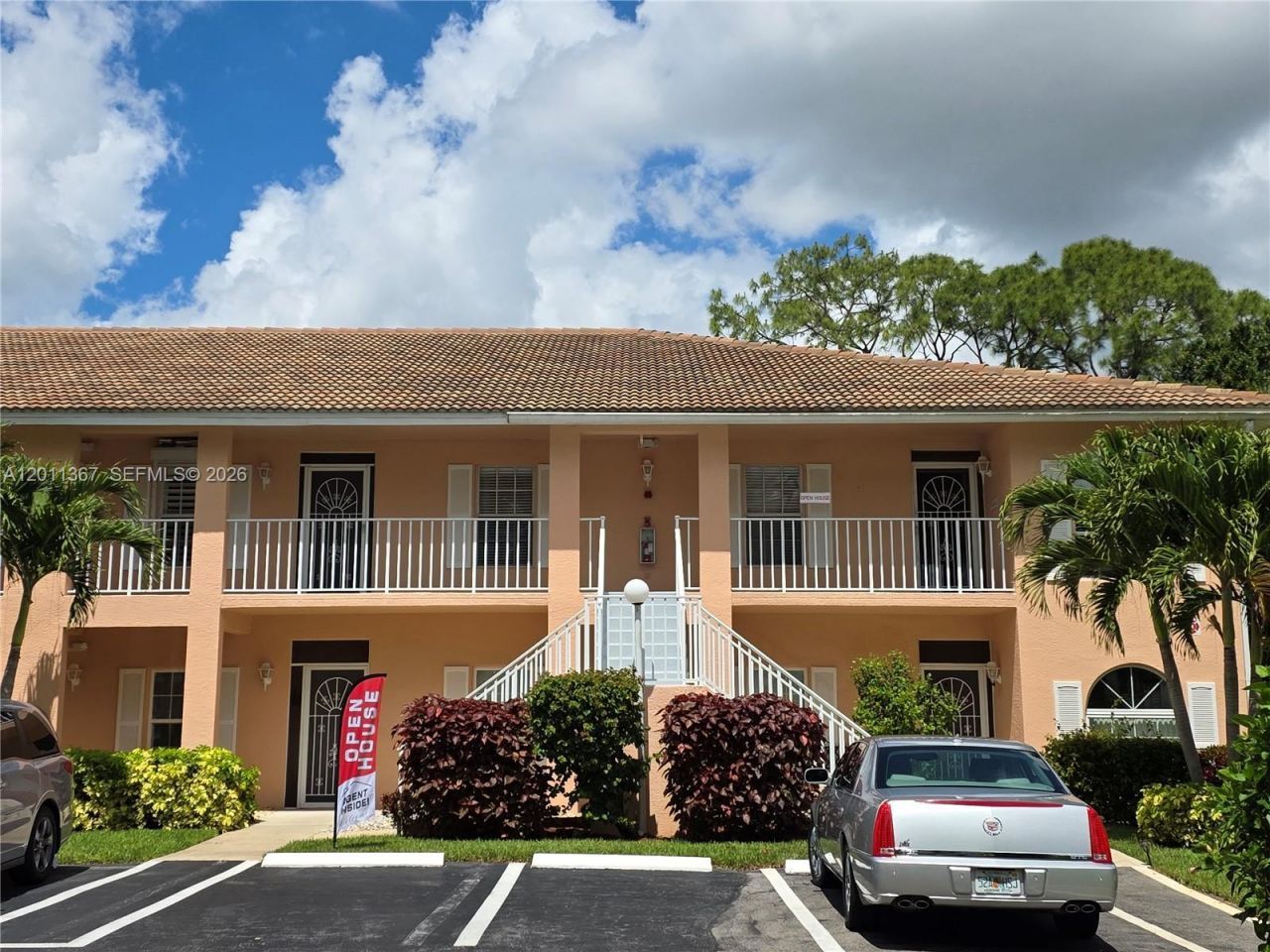 575 Augusta Boulevard , Unit 8, Naples, FL 34113 Photo