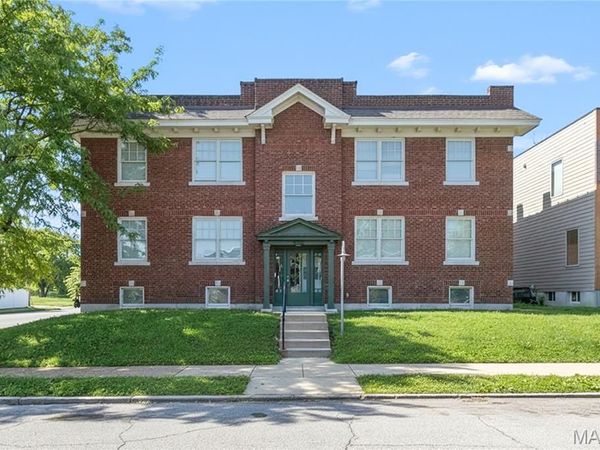 4102 McRee Avenue , St Louis, MO 63110