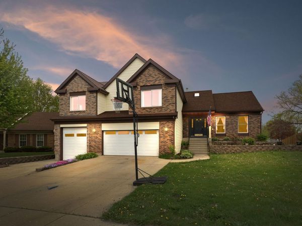 6 Cambridge Court , Cary, IL 60013