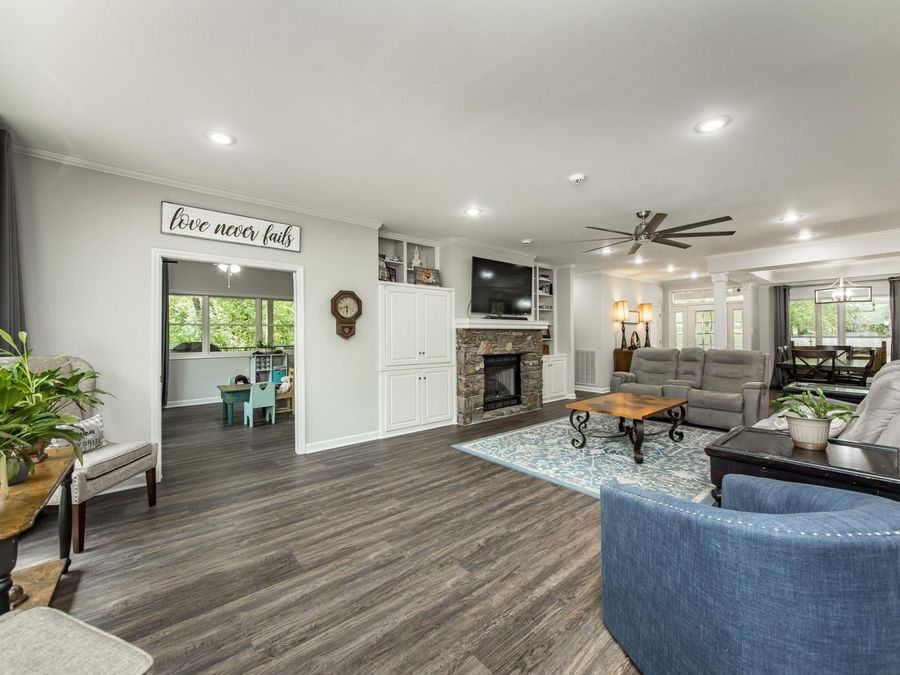 Property Image 11