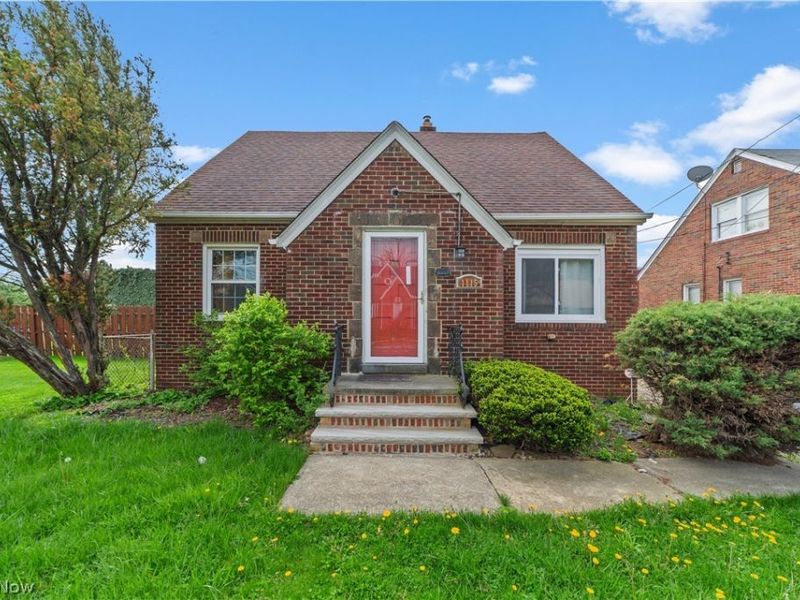 4898 E 95th Street, Garfield Heights, OH 44125 Photo 9