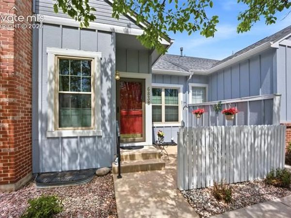 6838 Los Reyes Circle, Colorado Springs, CO 80918