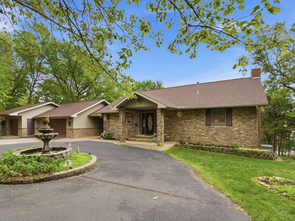 1841 Lake Bluff Drive, Reeds Spring, MO 65737