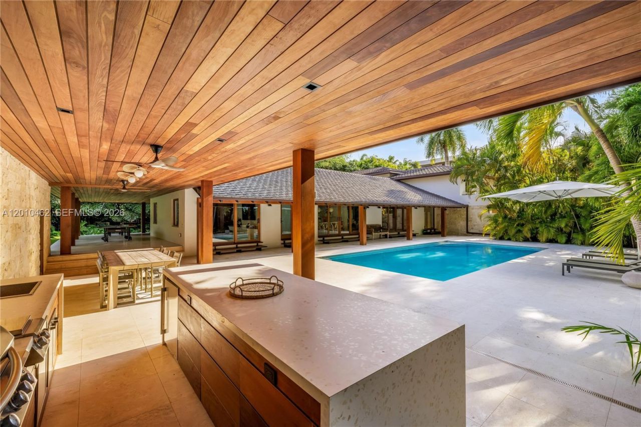 3600 Stewart Ave, Miami, FL 33133 Photo
