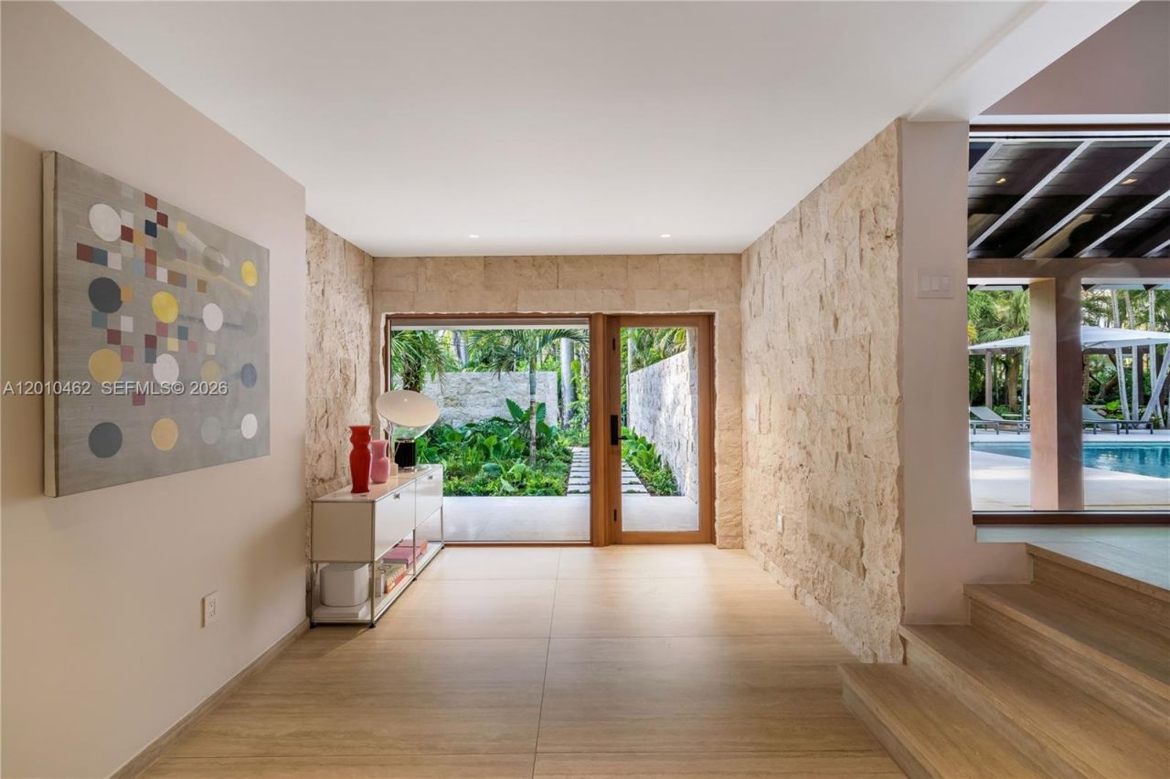 3600 Stewart Ave, Miami, FL 33133 Photo