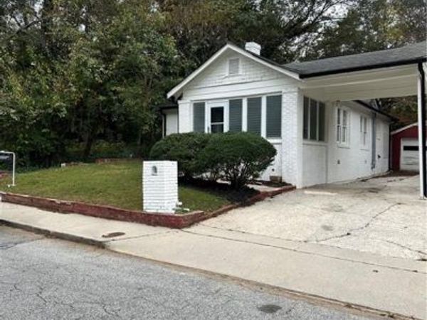 556 Holly St NW, Atlanta, GA 30318
