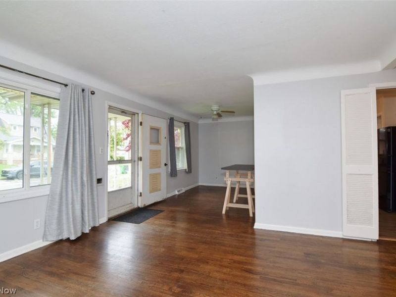 1098 Homestead Road, South Euclid, OH 44121 Photo 3
