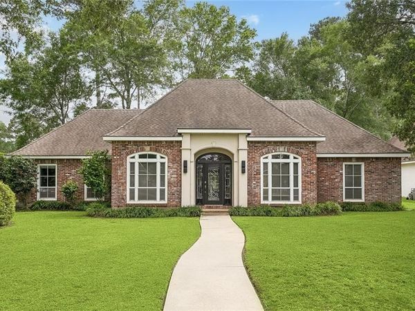 123 FONTAINBLEAU Drive, Mandeville, LA 70471