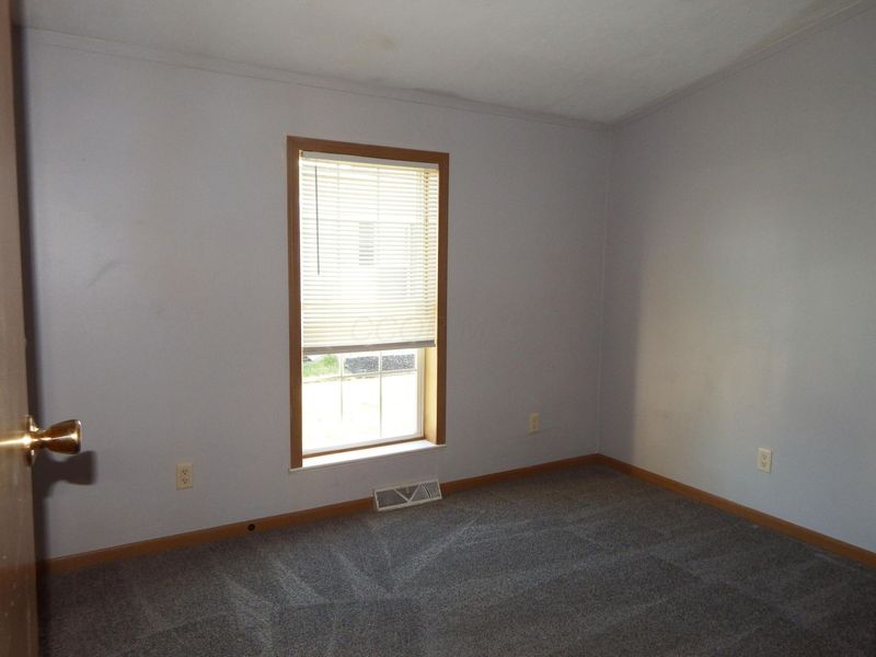 422 Lockbay Road, Commercial Point, OH 43116 Photo 12
