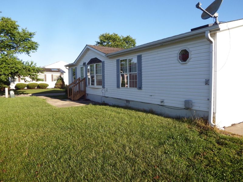 422 Lockbay Road, Commercial Point, OH 43116 Photo 2