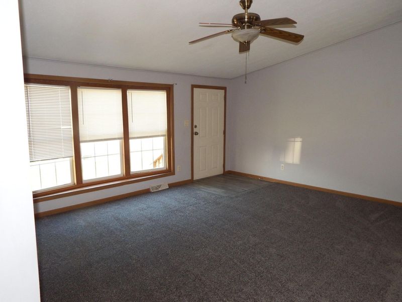 422 Lockbay Road, Commercial Point, OH 43116 Photo 5