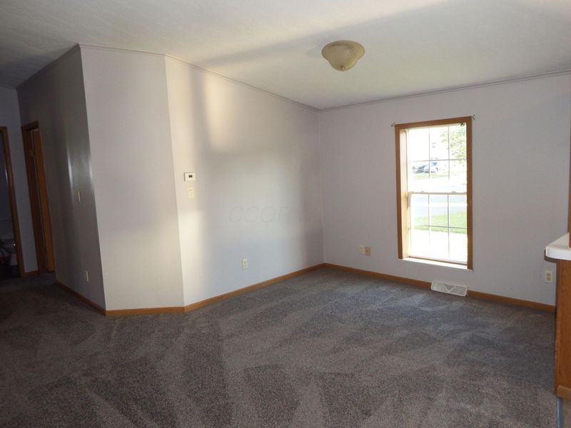 422 Lockbay Road, Commercial Point, OH 43116 Photo 6
