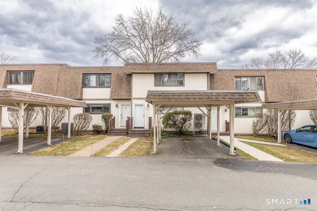 3 Pebblestone, Unit 3, Suffield, CT 06078 Main Photo