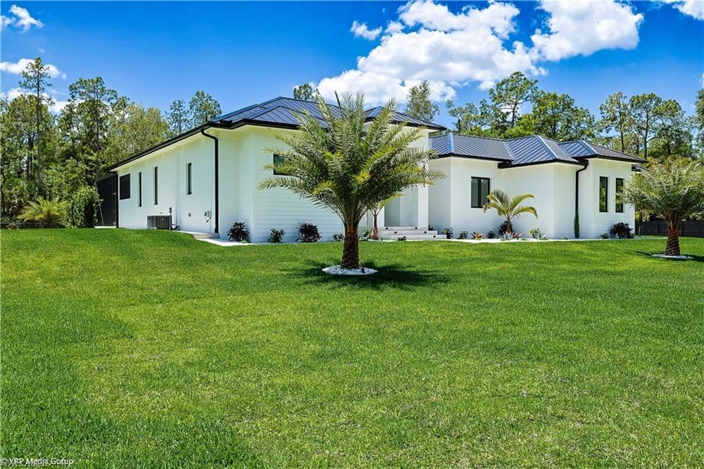 3430 1st Ave Nw, Naples, FL 34120 Photo