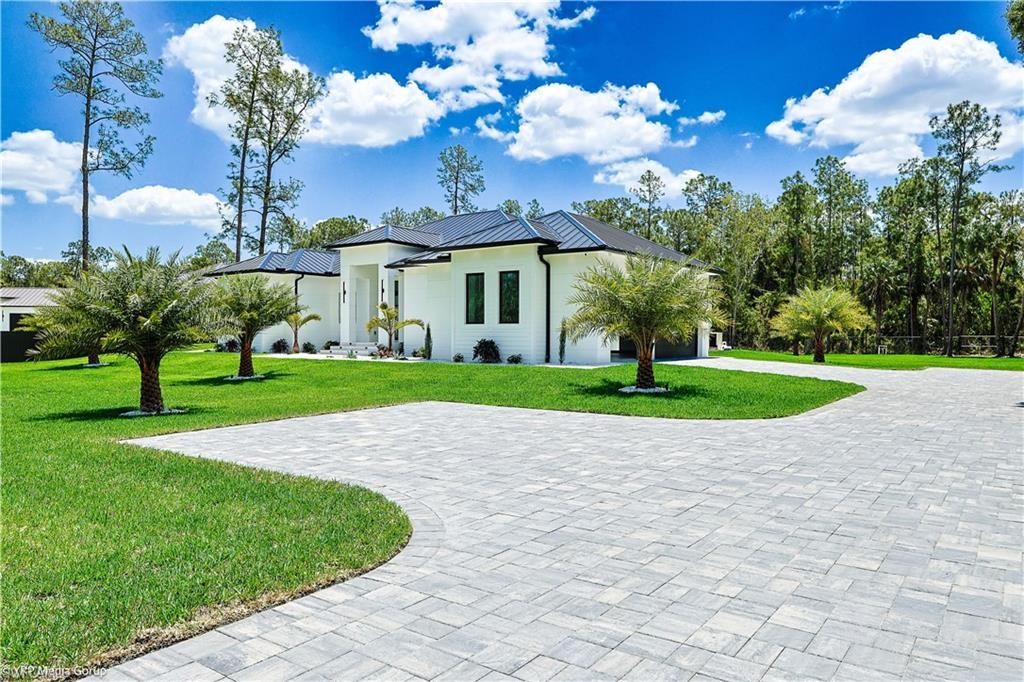 3430 1st Ave Nw, Naples, FL 34120 Photo
