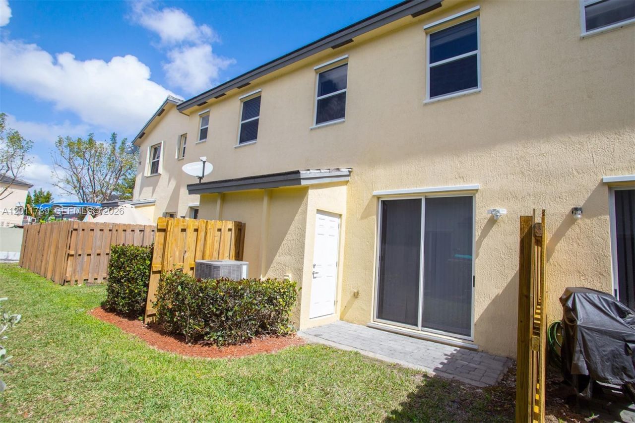 132 SE 28th Pl , Unit 7, Homestead, FL 33033 Photo