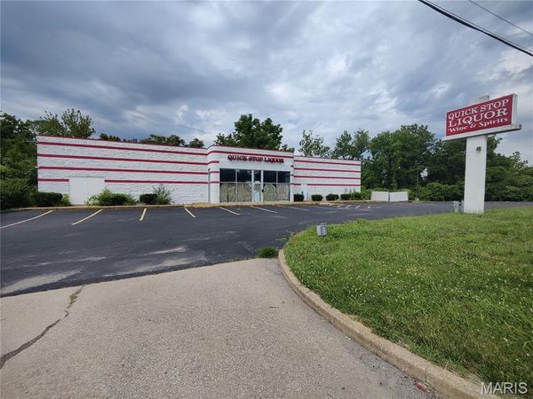 11501 New Halls Ferry Road , Florissant, MO 63033