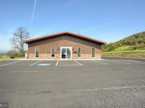 55 W SHORTCUT ROAD , NEWPORT, PA 17074