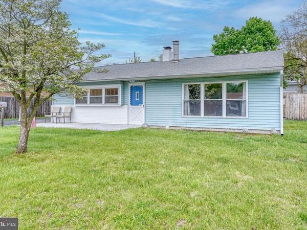 62 MONTROSE DRIVE, NEWARK, DE 19713