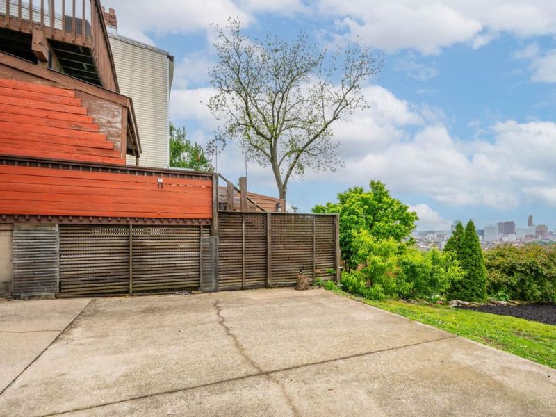 245 Klotter Avenue, Cincinnati, OH 45208 Photo 5