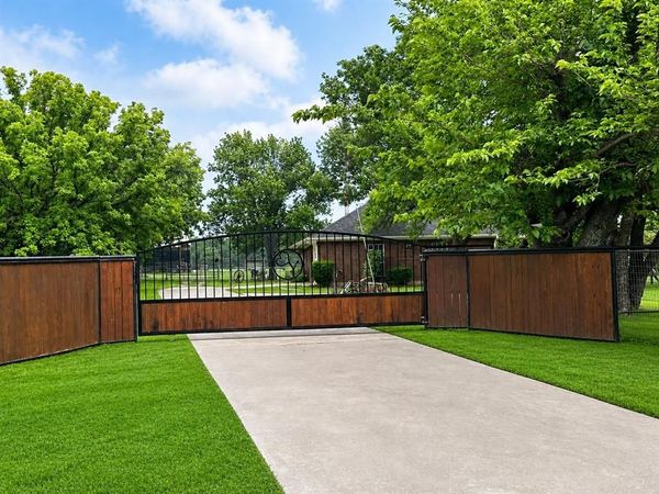219 Friends Road, Denison, TX 75021