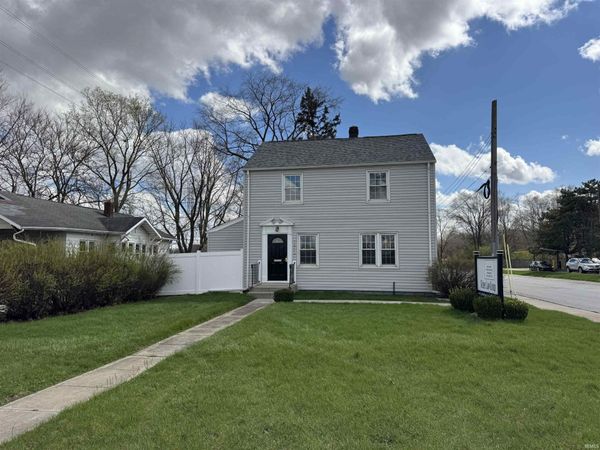 2827 Lincolnway Street, Mishawaka, IN 46544