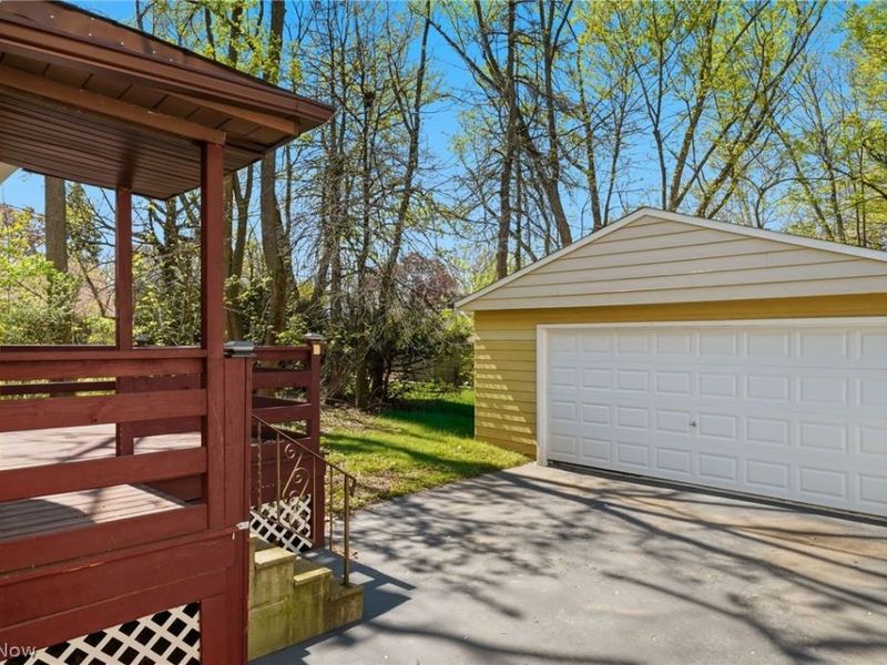 1068 Nela View Road, Cleveland Heights, OH 44112 Photo 24