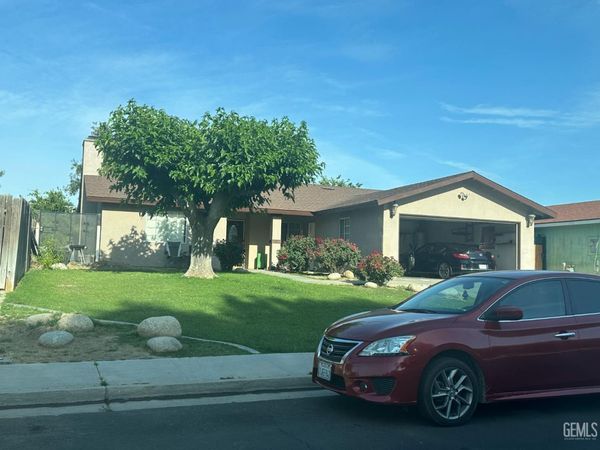 10708 San Gorgonio Street, Lamont, CA 93241