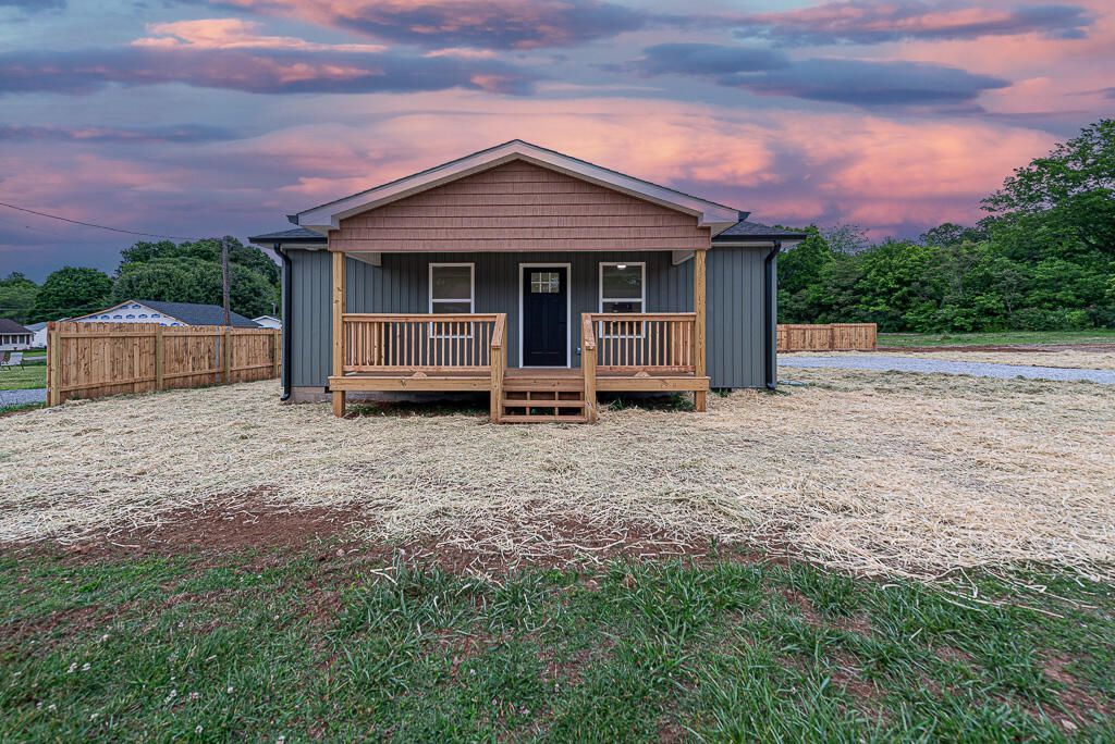 135 Short Street, Athens, TN 37303 Main Photo