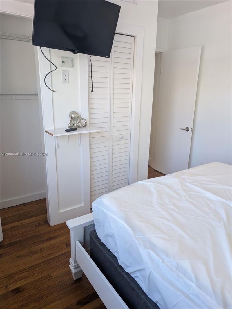 326 Wilson St , Unit 201, Hollywood, FL 33019 Photo